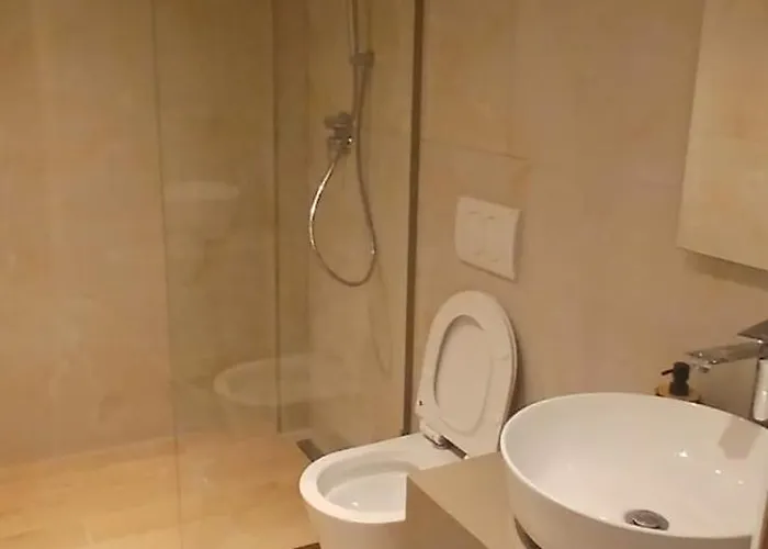 Albana's Duplex Golem (Tirana)